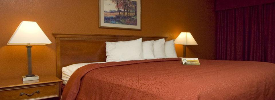 Hotel Quality & Kansas I-435n Near Sports Complex 3*