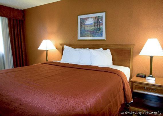 Quality & Kansas I-435n Near Sports Complex Hotel Kansas City